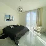 De La Apartamento *
